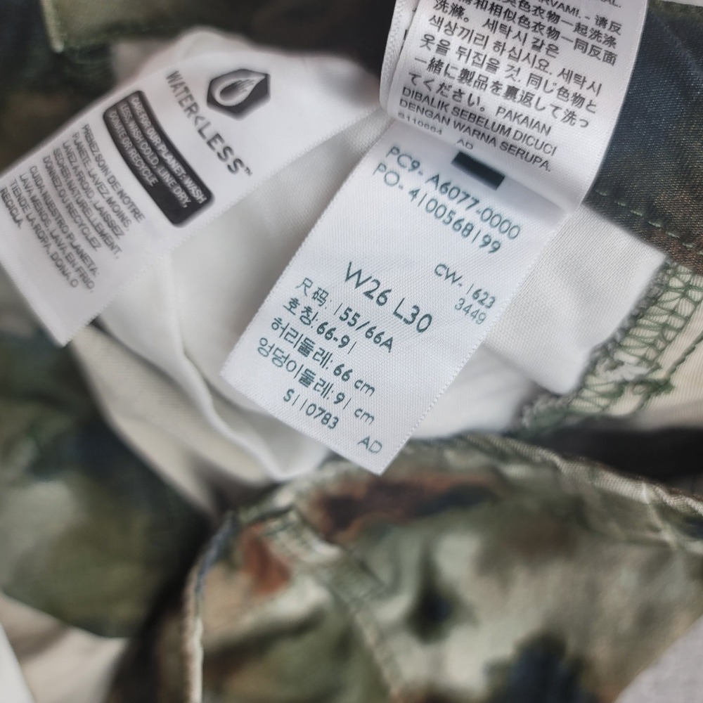 Levis Premium Pants Womens 28 Mossy Camo Baggy Cargo Relaxed 90s A60770000 - Picture 10 of 16